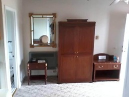 Golden Gate Lodging