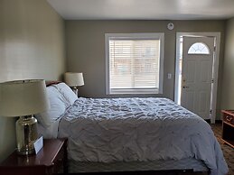 Golden Gate Lodging