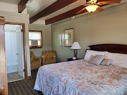 Golden Gate Lodging