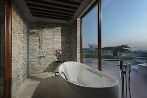 Melia Yangon