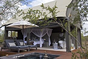 Raptor Retreat Game Lodge