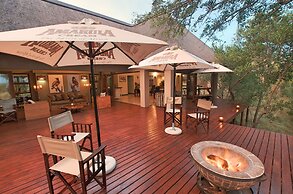 Raptor Retreat Game Lodge