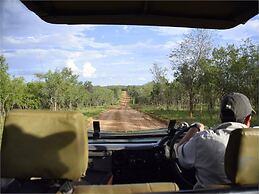Raptor Retreat Game Lodge