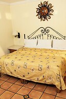 Hotel Hacienda del Sol