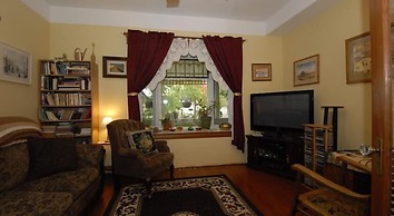 Phoenix House B&B