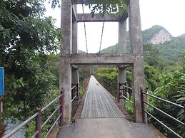 Takhun Mountain View Hotel