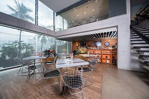 B Hotel Quezon City