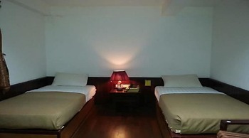 Airport Inn