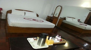 Airport Inn