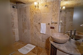 Kemerhan Hotel & Cave Suites