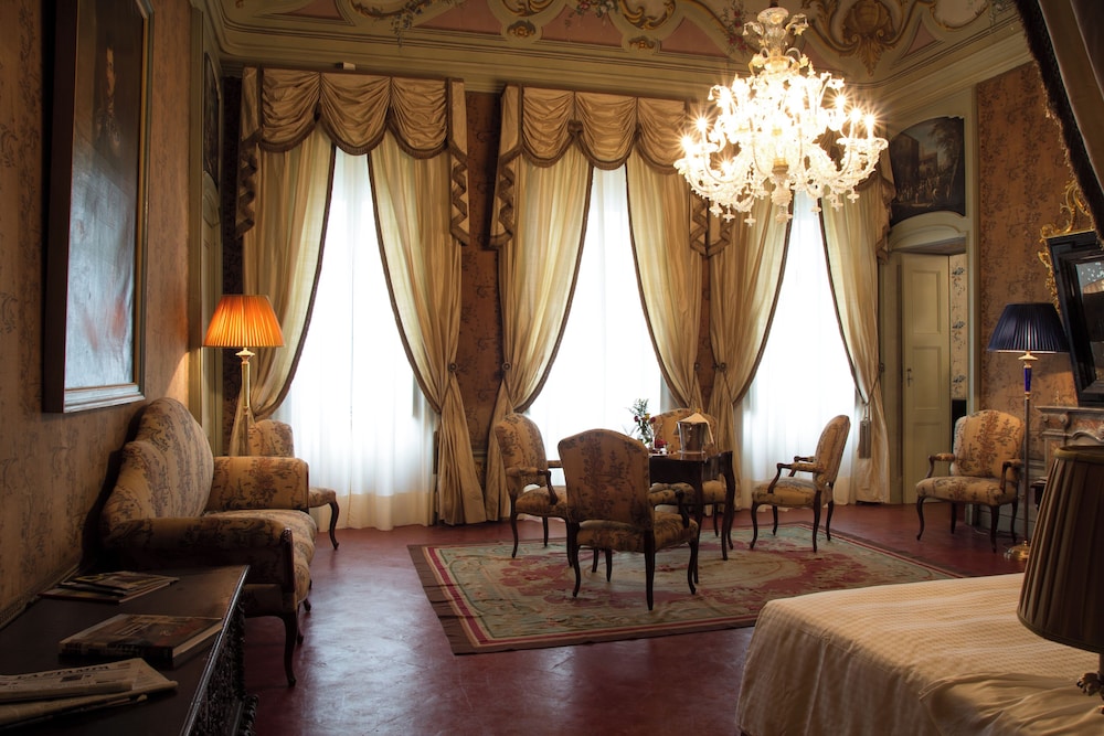 Castello di Guarene