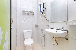 OYO 850 Gold Star Hotel