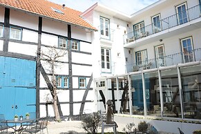 Saillant Hotel Brull