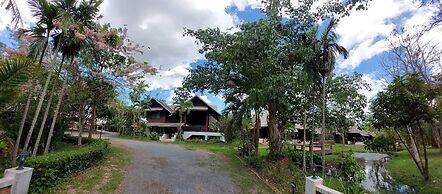 Apirata Resort