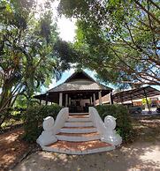 Apirata Resort