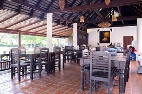 Apirata Resort