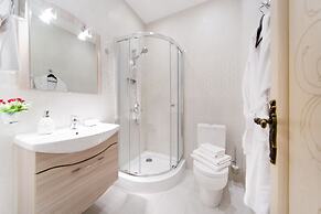 Avenue Hotel