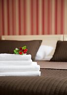 Avenue Hotel