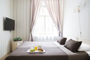 Avenue Hotel