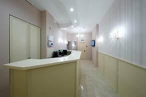 Avenue Hotel