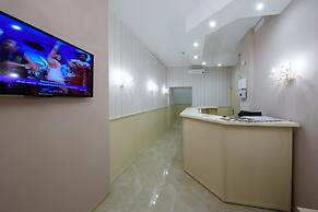 Avenue Hotel