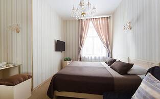Avenue Hotel