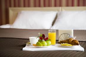 Avenue Hotel