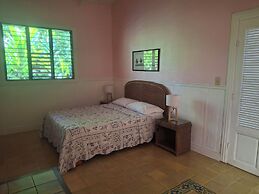 Playa Negra Guesthouse