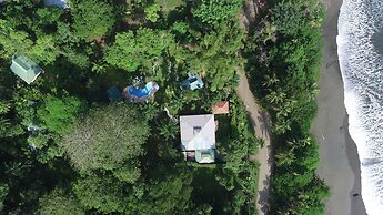Playa Negra Guesthouse