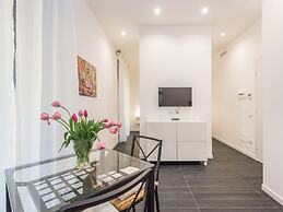 Residenza Ottaviano 105 by Hili