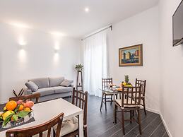 Residenza Ottaviano 105 by Hili