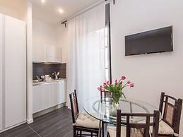 Residenza Ottaviano 105 by Hili