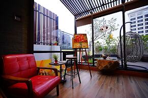 3 Door Hotel