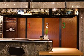 3 Door Hotel