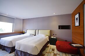 3 Door Hotel