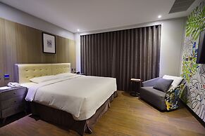 3 Door Hotel