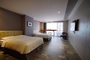 3 Door Hotel