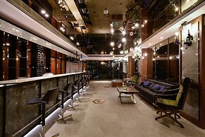 3 Door Hotel