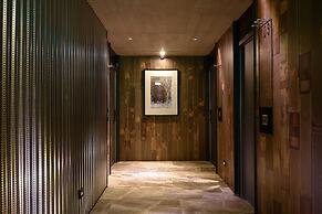 3 Door Hotel