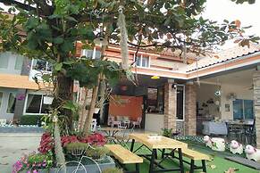 Winhouse Hotel