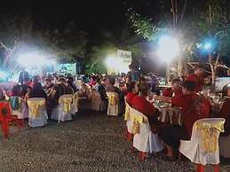 Green Hill Resort