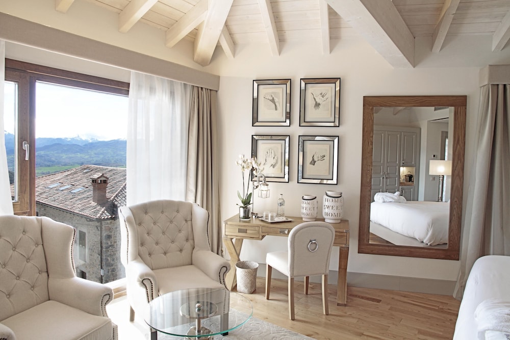 Puebloastur Eco-Resort Wellness & Spa
