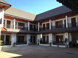 Chalouvanh Hotel