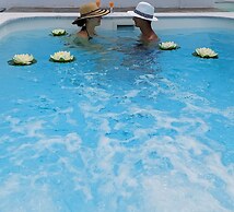 Tinos Aqua Palazzo