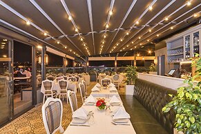 Alpek Hotel