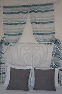Paphos Love Hut Apartment