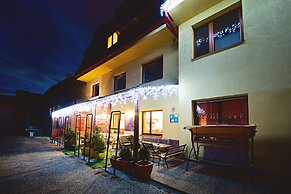 Tavel Boutique Hotel