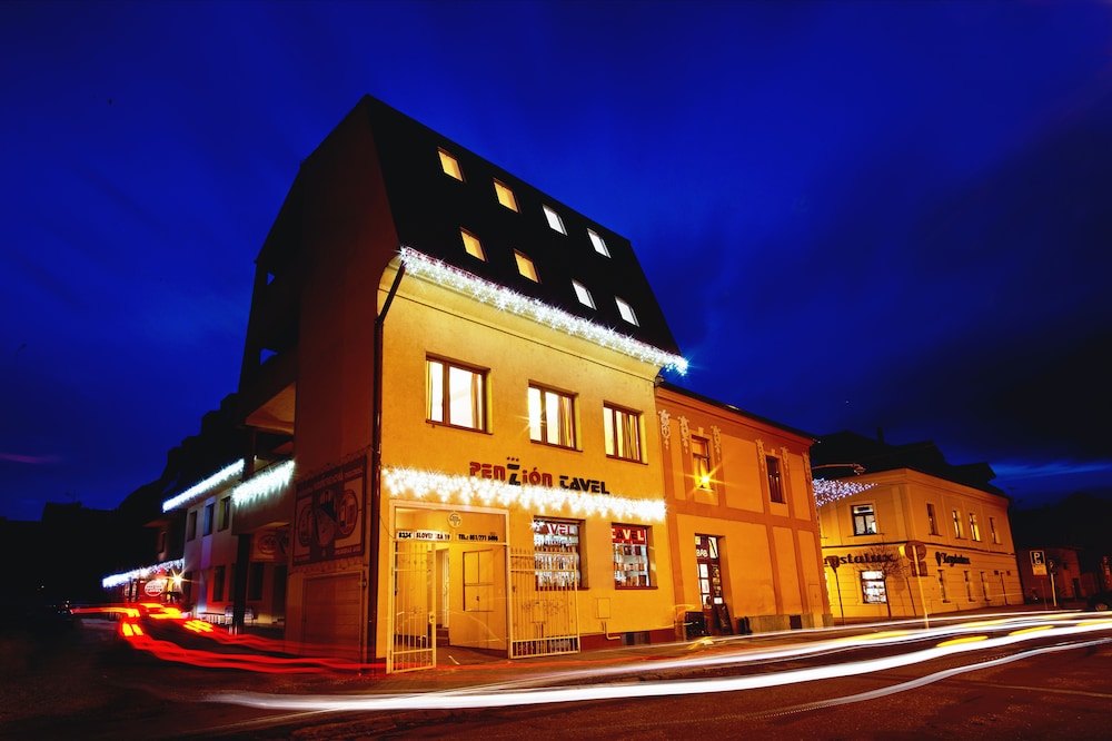 Tavel Boutique Hotel