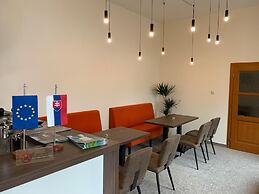 Tavel Boutique Hotel