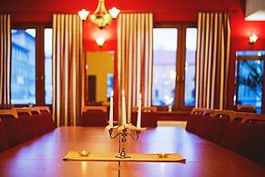 Tavel Boutique Hotel